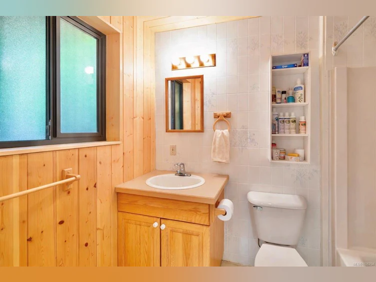 1290 Lynn Road, Tofino, BC, V0R 2Z0 - 31