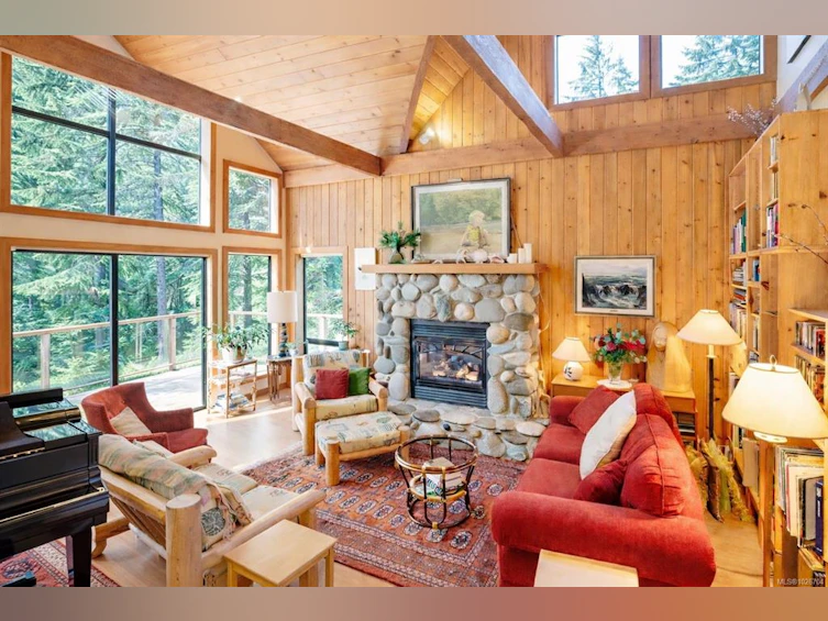 1290 Lynn Road, Tofino, BC, V0R 2Z0 - 3