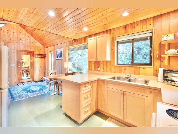 1290 Lynn Road, Tofino, BC, V0R 2Z0 - 30