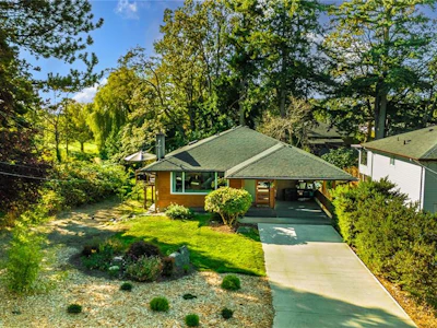 1299 Camrose Crescent - 5
