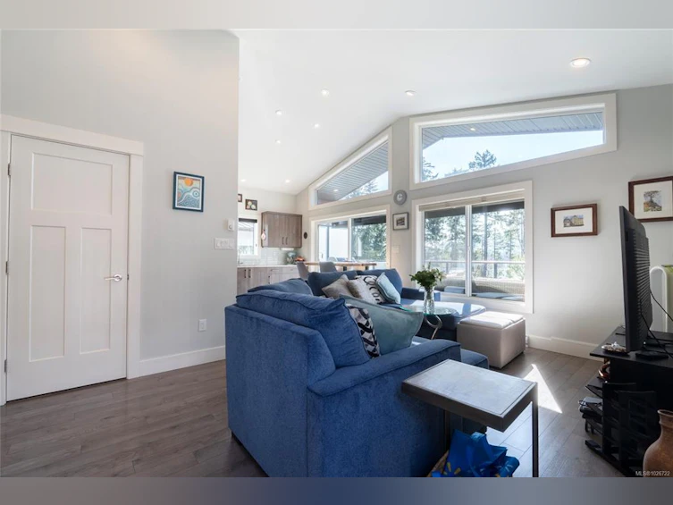 7429 Cottage Way, Lake Cowichan, BC, V0R 2G1 - 9