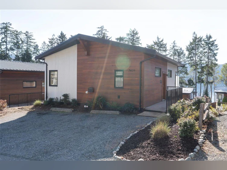 7429 Cottage Way, Lake Cowichan, BC, V0R 2G1 - 8