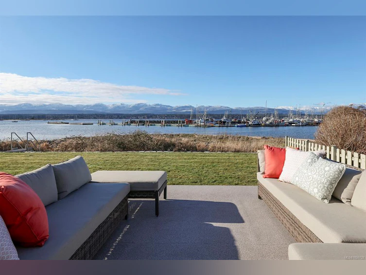 65 Jane Place, Comox, BC, V9M 3N3 - 43