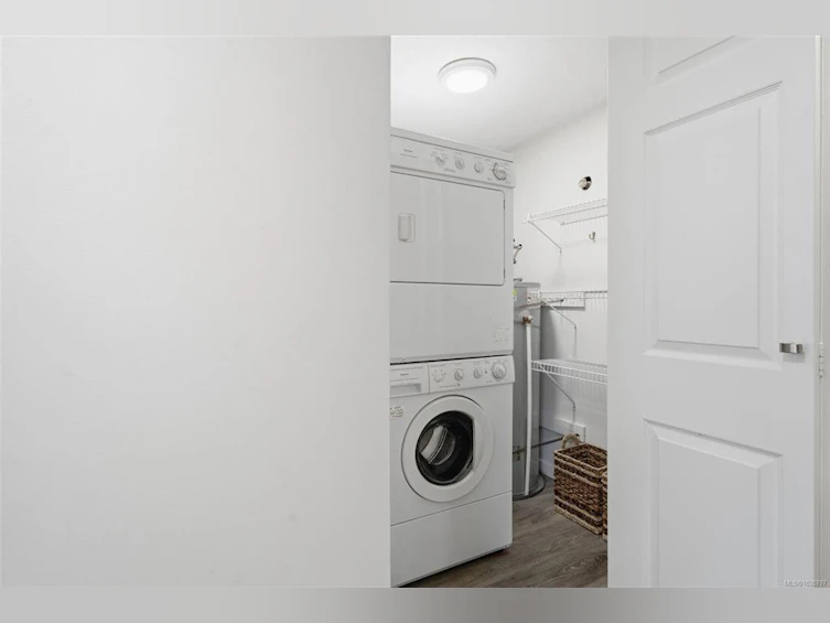 301-1121 Oscar Street, Victoria, BC, V8V 2X3 - 25