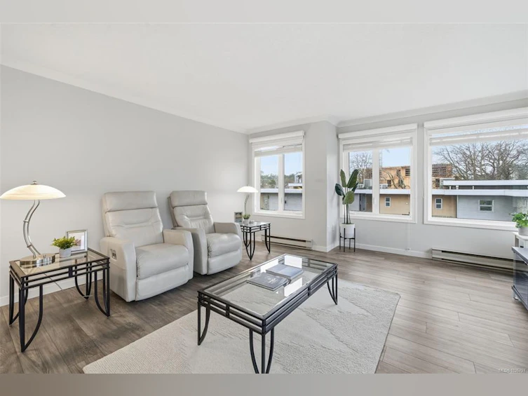 301-1121 Oscar Street, Victoria, BC, V8V 2X3 - 11