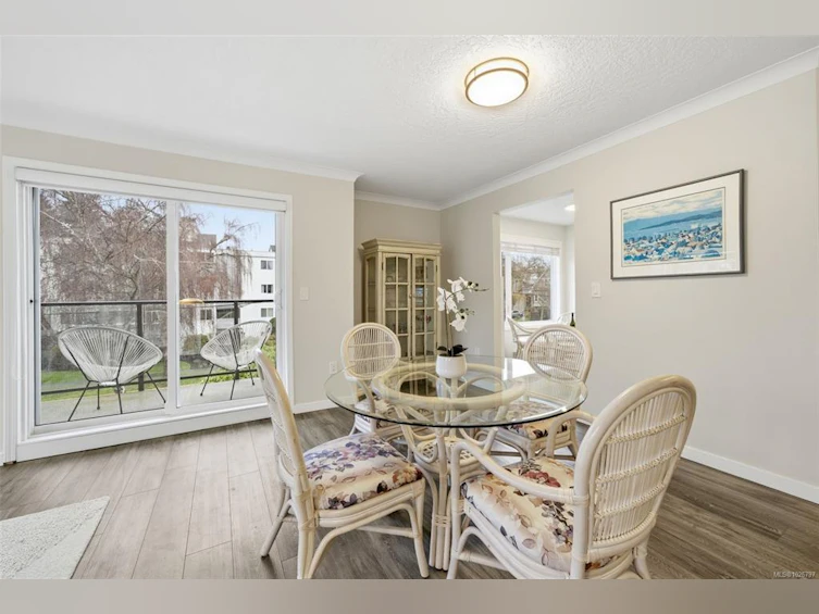 301-1121 Oscar Street, Victoria, BC, V8V 2X3 - 14