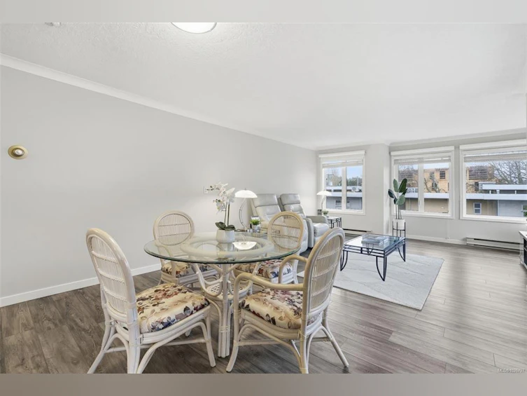 301-1121 Oscar Street, Victoria, BC, V8V 2X3 - 10