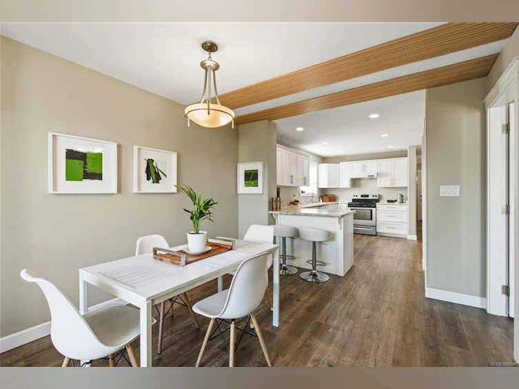 645 Howard Avenue, Nanaimo, BC, V9R 3S8 - 8