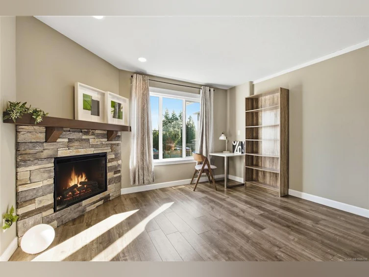 645 Howard Avenue, Nanaimo, BC, V9R 3S8 - 5