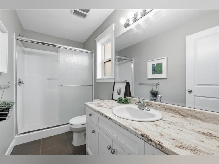 645 Howard Avenue, Nanaimo, BC, V9R 3S8 - 12