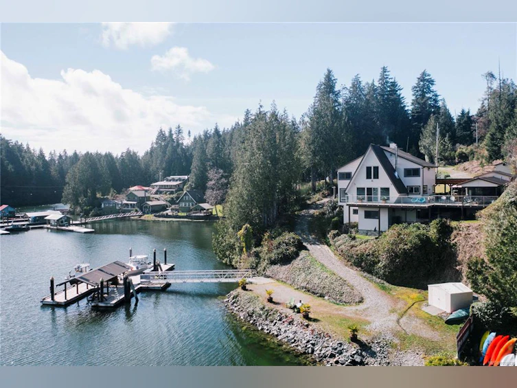 390 Bamfield Inlet, Bamfield, BC, V0R 1B0