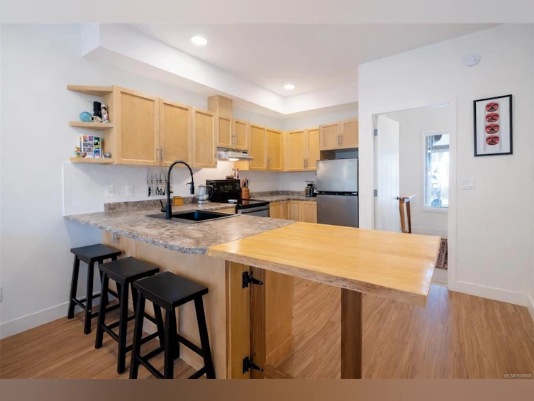 102-605 Gibson Street, Tofino, BC, V0R 2Z0 - 7