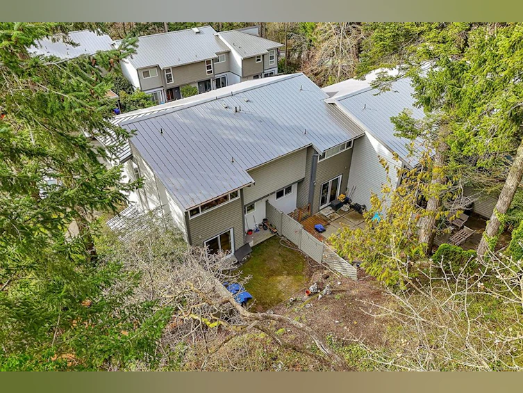590 Carnation Place, Saanich, BC, V8Z 6G5 - 37