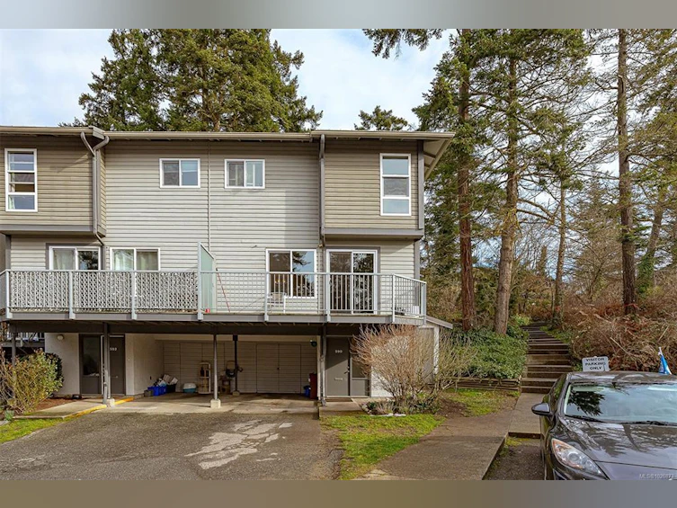 590 Carnation Place, Saanich, BC, V8Z 6G5 - 4