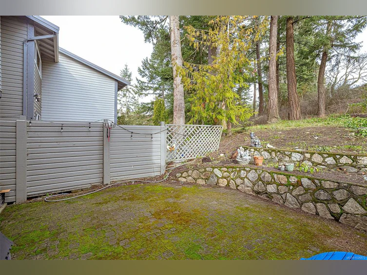 590 Carnation Place, Saanich, BC, V8Z 6G5 - 35