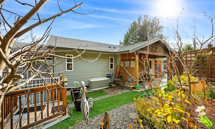 1780 Jay Bell Trail