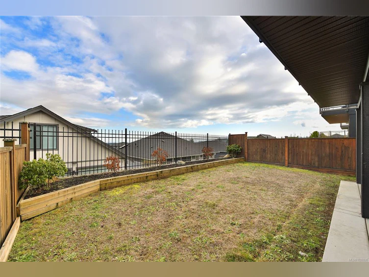 2415 Azurite Crescent, Langford, BC, V9B 0Z6 - 44