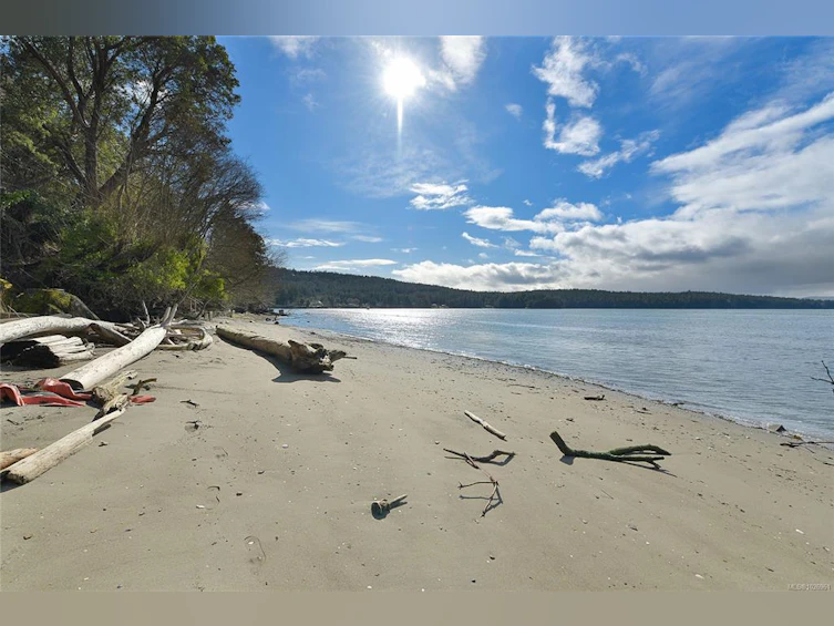 348 Georgina Point Road, Mayne Island, BC, V0N 2J1 - 10