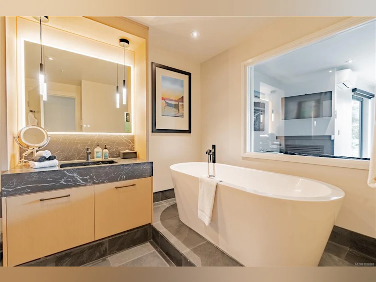204-596 Marine Drive, Ucluelet, BC, V0R 3A0 - 11