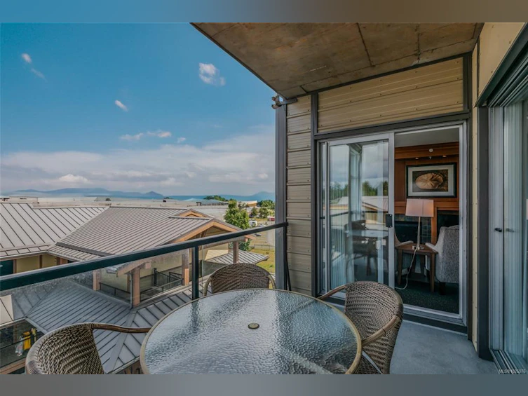 501/502C-181 Beachside Drive, Parksville, BC, V9P 2H5
