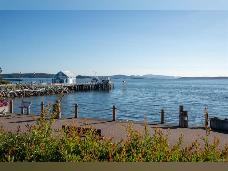 9527 Sharples Road, Sidney, BC, V8L 2T9 - 33