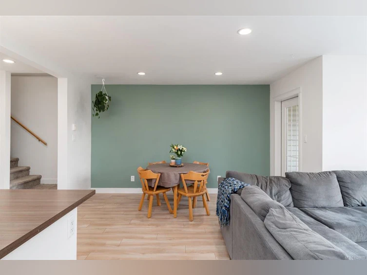 9527 Sharples Road, Sidney, BC, V8L 2T9 - 11