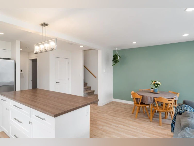 9527 Sharples Road, Sidney, BC, V8L 2T9 - 10