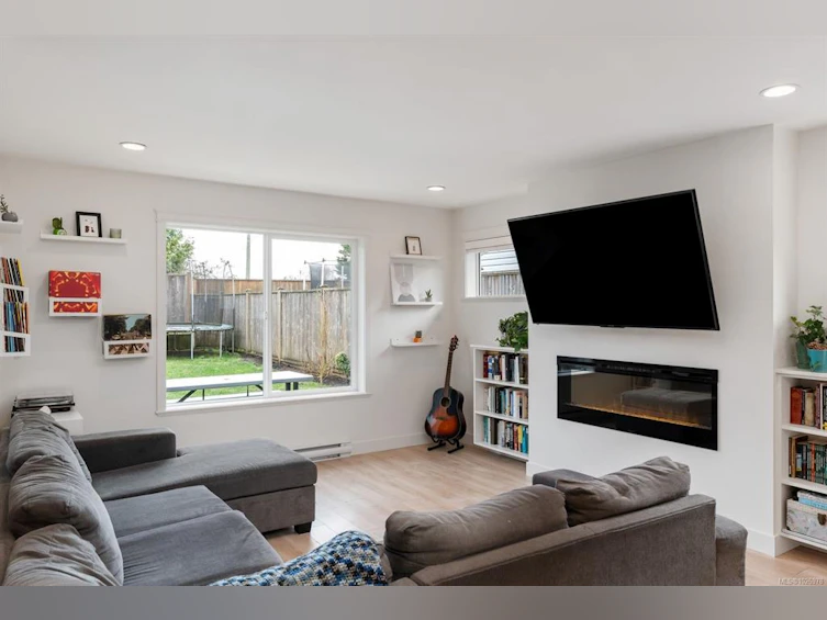 9527 Sharples Road, Sidney, BC, V8L 2T9 - 6