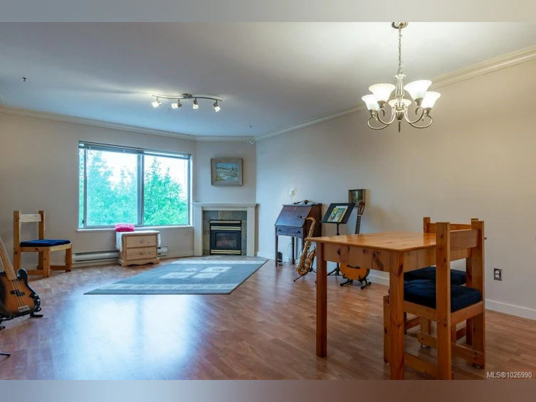 304-4686 Alderwood Place, Courtenay, BC, V9N 9A1 - 2