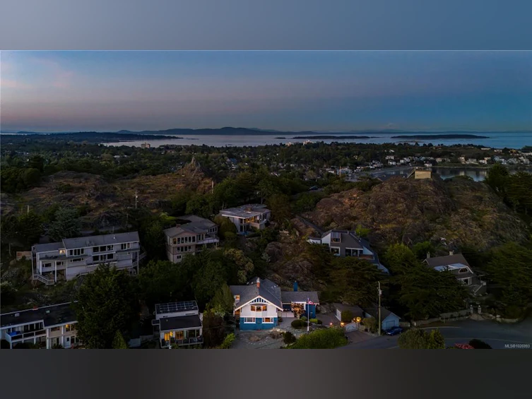 50 King George Terrace, Oak Bay, BC, V8S 2J9 - 51