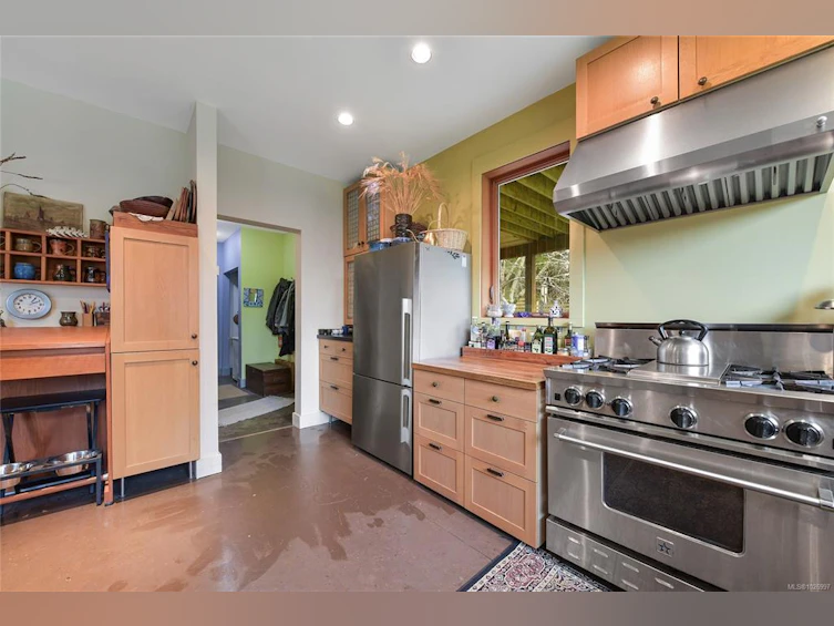 594 Horton Bay Road, Mayne Island, BC, V0N 2J2 - 30