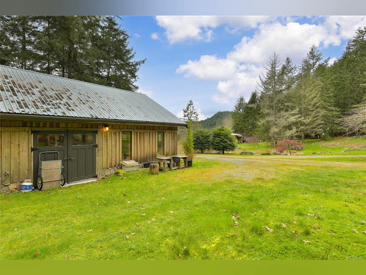 594 Horton Bay Road, Mayne Island, BC, V0N 2J2 - 83