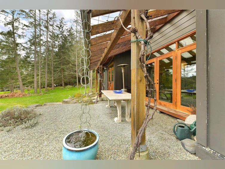 594 Horton Bay Road, Mayne Island, BC, V0N 2J2 - 18