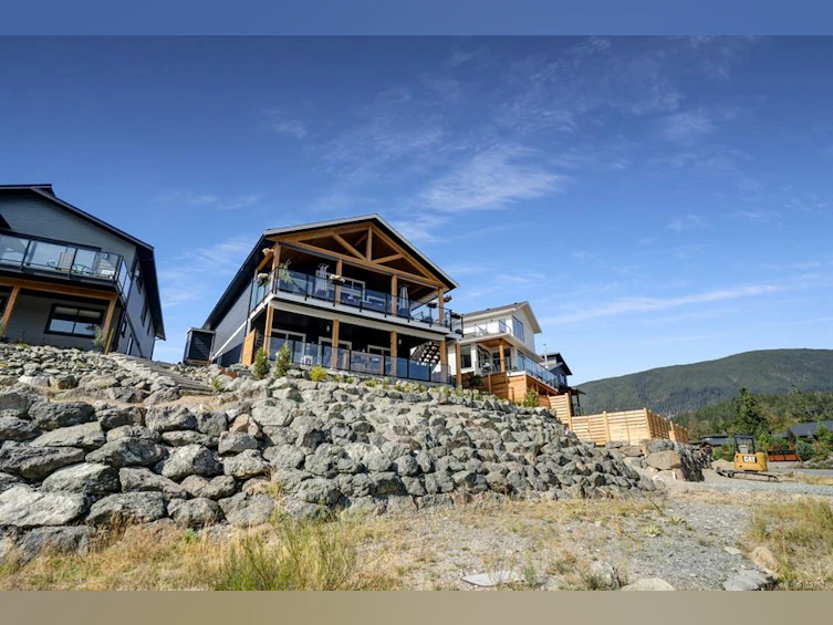 9388 Lakefront Rise, Lake Cowichan, BC, V0R 2G1 - 46