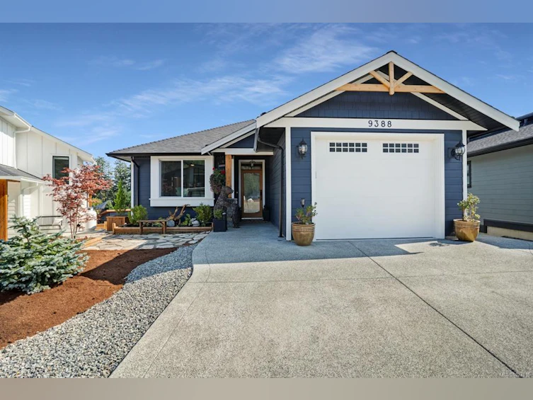9388 Lakefront Rise, Lake Cowichan, BC, V0R 2G1 - 42