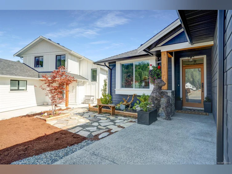 9388 Lakefront Rise, Lake Cowichan, BC, V0R 2G1 - 43