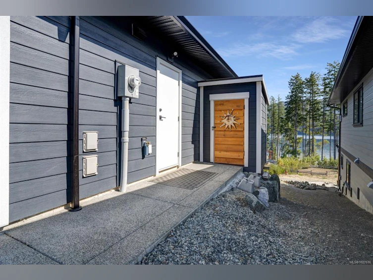 9388 Lakefront Rise, Lake Cowichan, BC, V0R 2G1 - 44