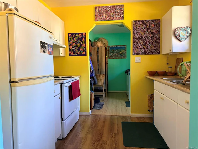 26-745 Church Street, Gabriola Island, BC, V0R 1X3 - 2
