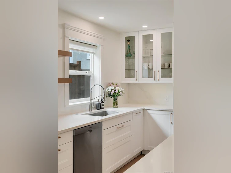 1317 Balmoral Road, Victoria, BC, V8R 1L6 - 31