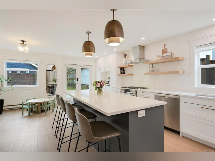 1317 Balmoral Road, Victoria, BC, V8R 1L6 - 23