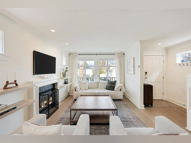 1317 Balmoral Road, Victoria, BC, V8R 1L6 - 10