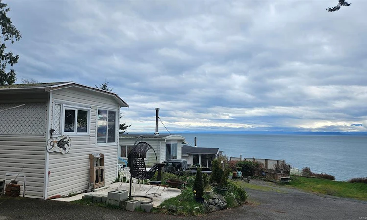 9-8177 West Coast Road