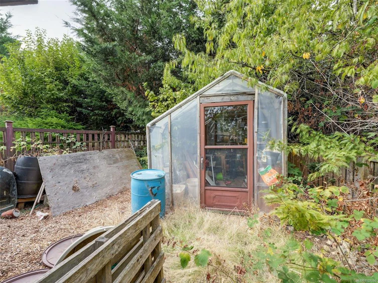 2818 Carlow Road, Langford, BC, V9B 4E3 - 23