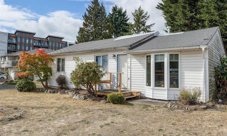 2814 Carlow Road
