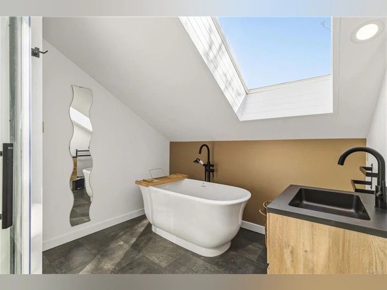895 Falkland Road, Oak Bay, BC, V8S 4L9 - 34