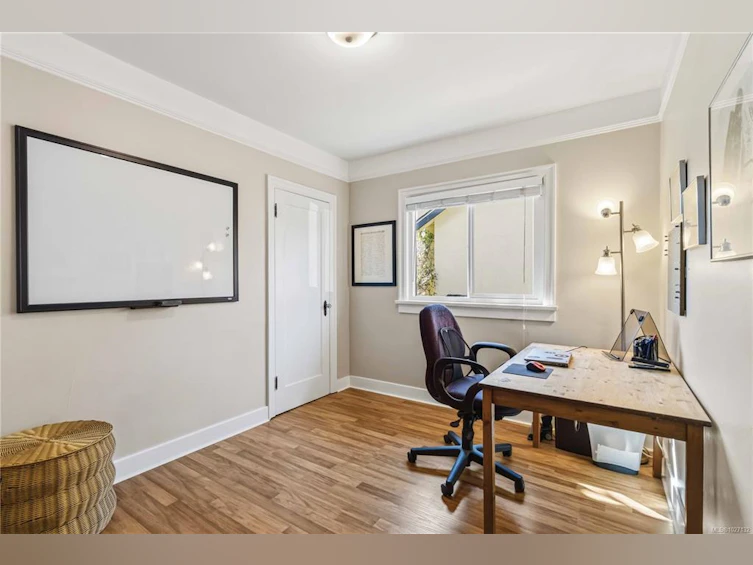 895 Falkland Road, Oak Bay, BC, V8S 4L9 - 25