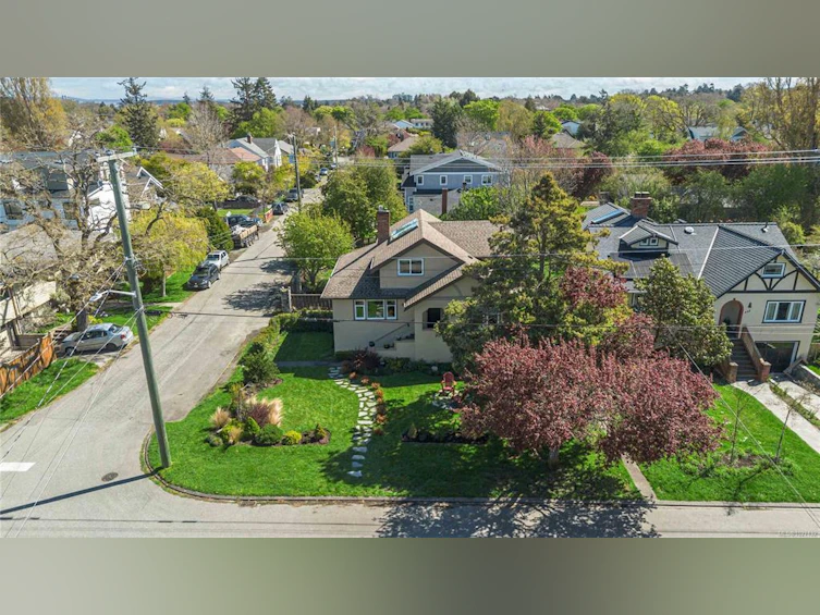 895 Falkland Road, Oak Bay, BC, V8S 4L9 - 59
