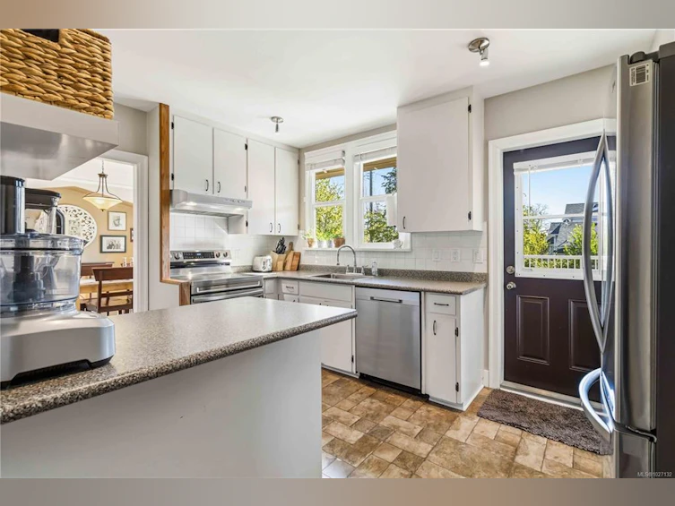 895 Falkland Road, Oak Bay, BC, V8S 4L9 - 15