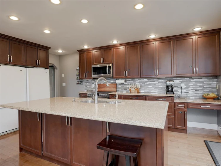 6629 Tamany Drive, Central Saanich, BC, V8Z 6Y9 - 4