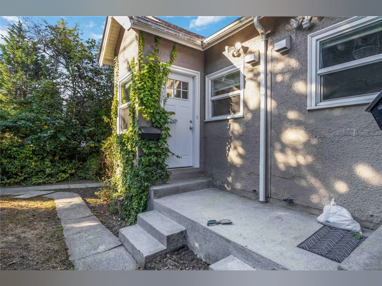 3104-3106 Richmond Road, Saanich, BC, V8P 4P1 - 5